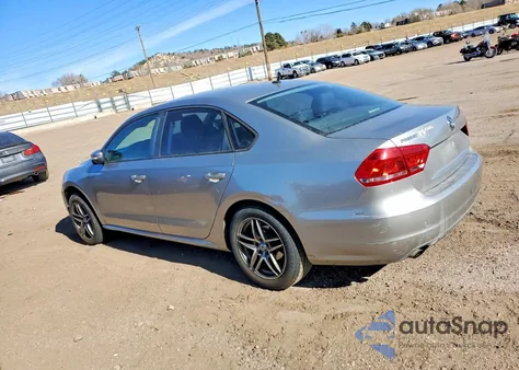 2014 Volkswagen Passat S из США, поврежденный, VIN 1VWAS7A32EC031124